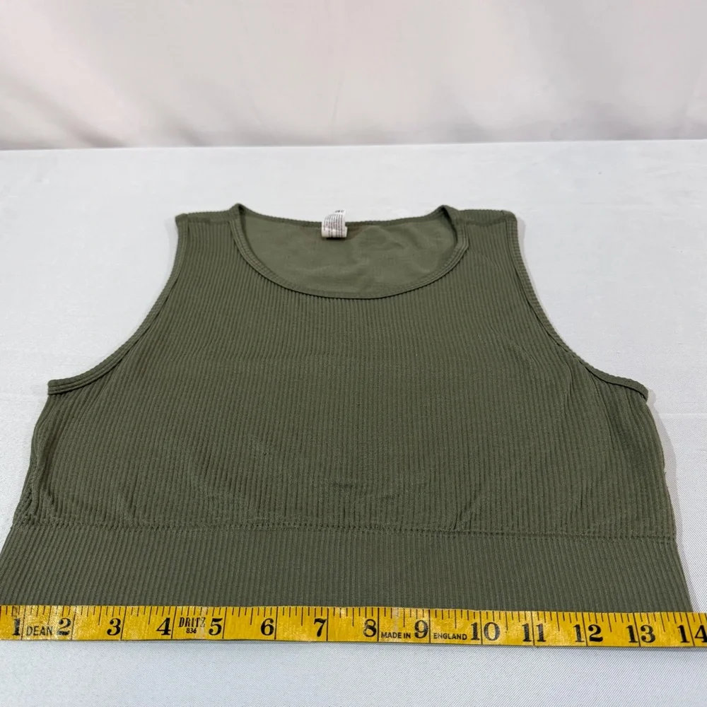 Yogalicious ribbed crop tank Top XL Green Exercise Activewear Yoga Fashion - Picture 3 of 9